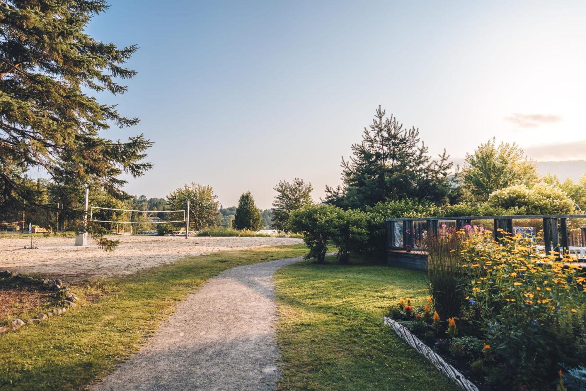 Lakefront Mountain View - Resort Loft Lac-Superieur Exterior foto